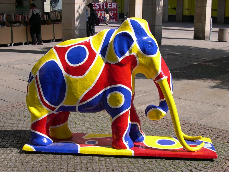2004-09-02, Elefanten Wilsdruffer Straße (5).JPG